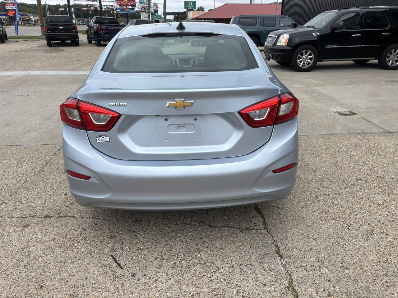 Chevrolet Cruze LS Auto 2018