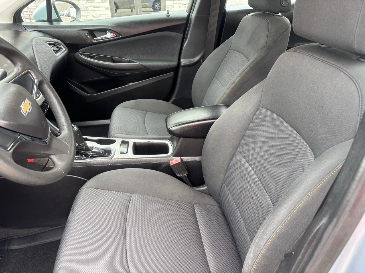 Chevrolet Cruze LS Auto 2018