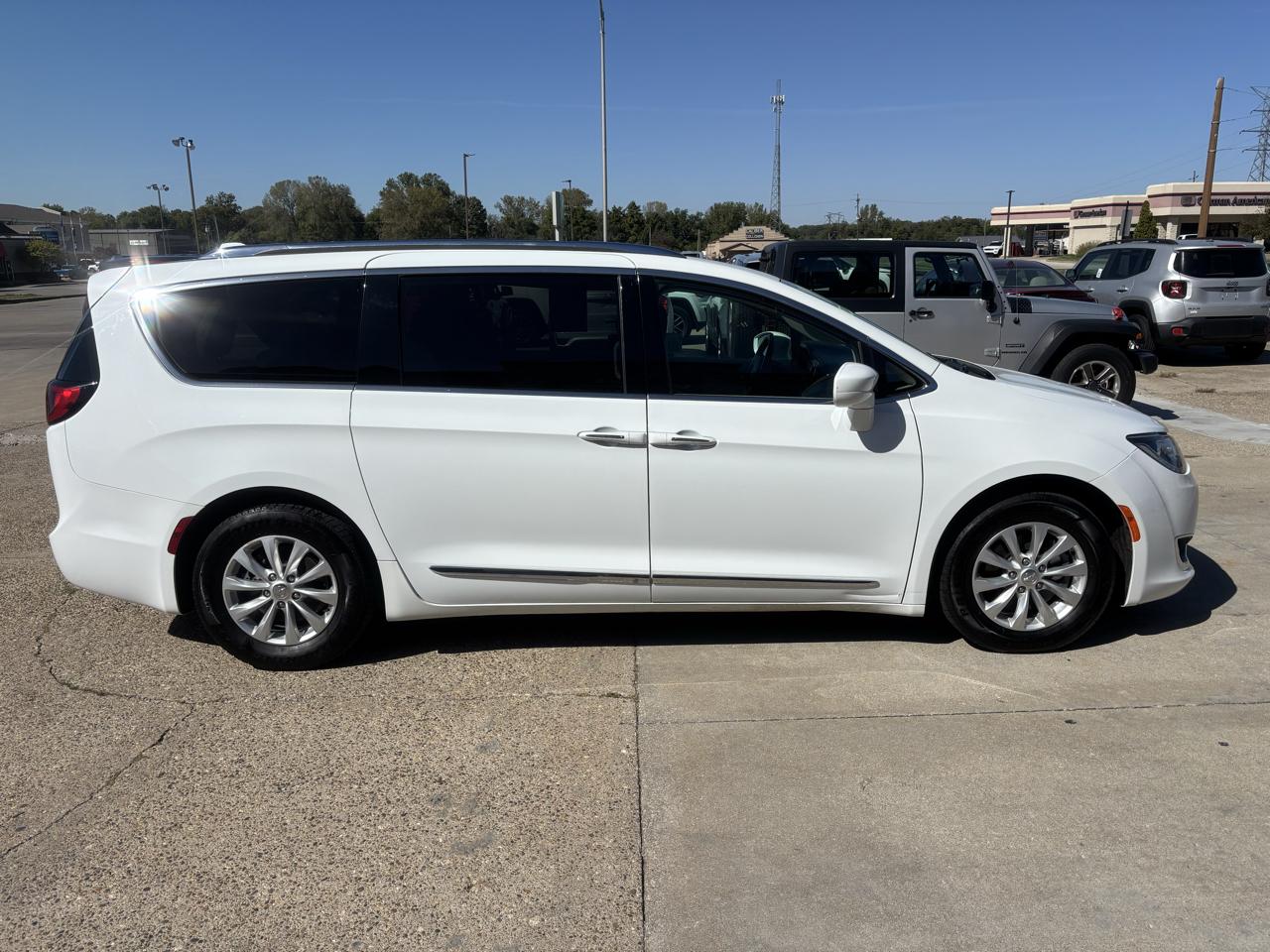 Chrysler Pacifica Touring-L 2018