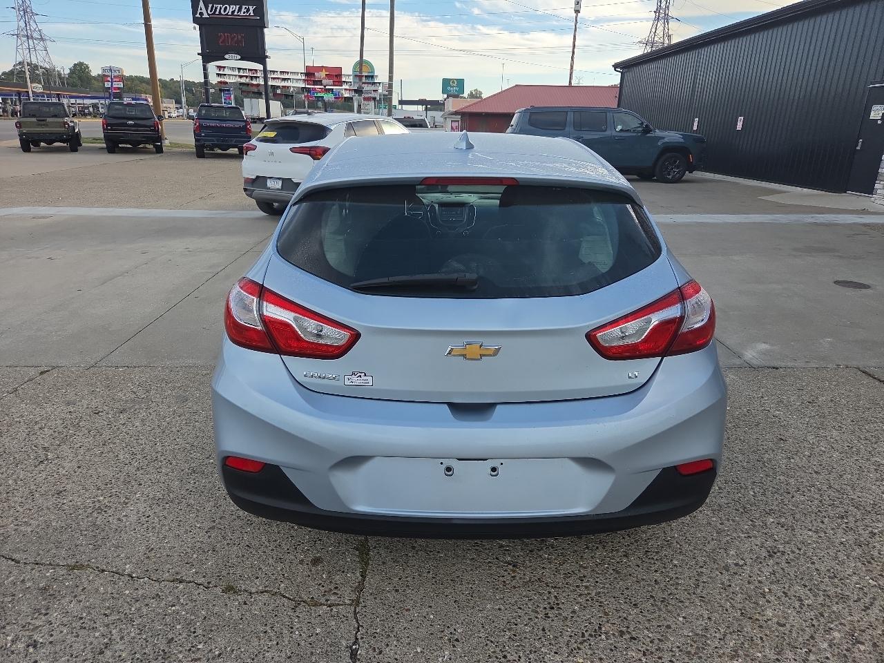 Chevrolet Cruze LT Auto Hatchback 2017