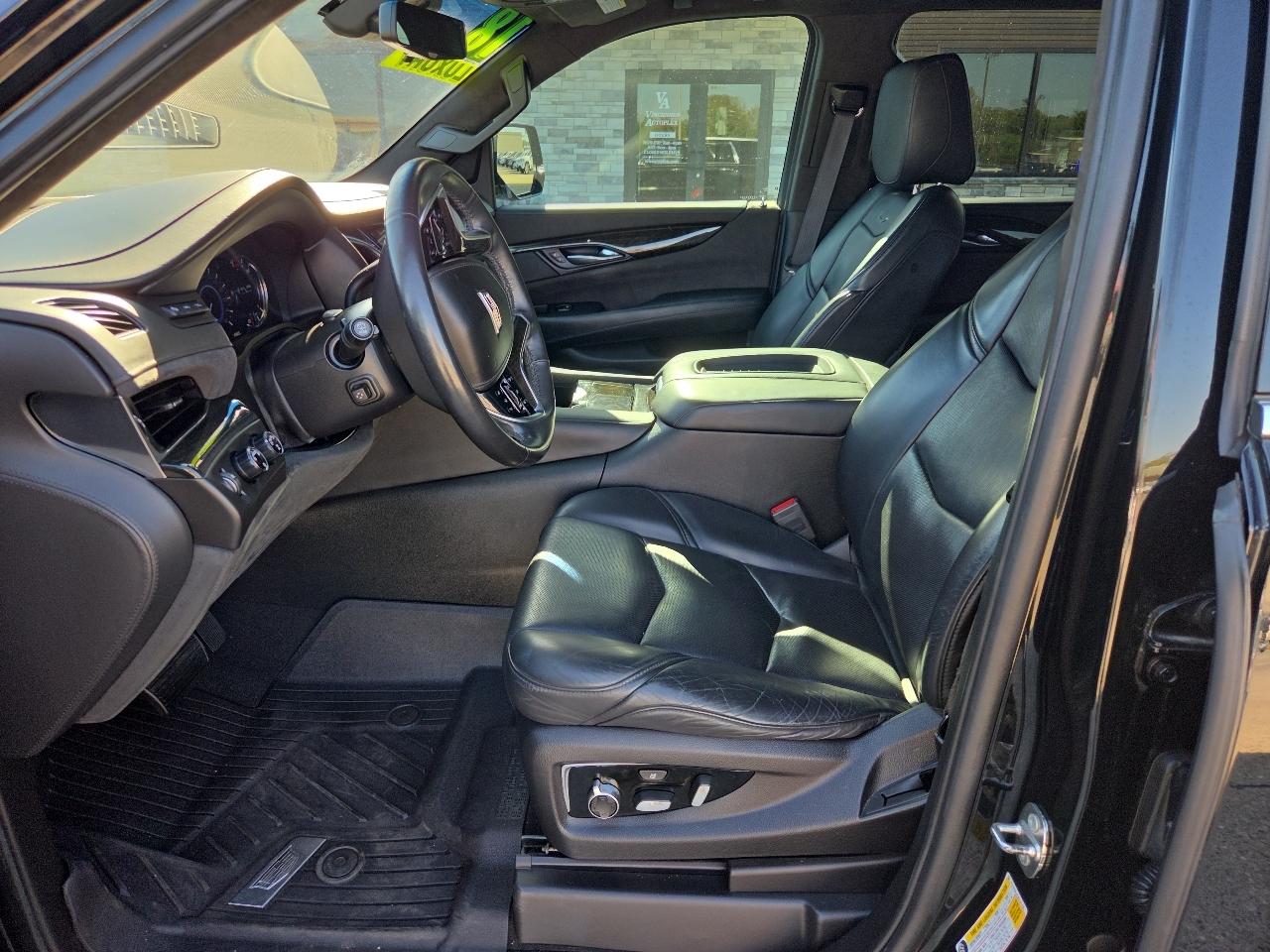 Cadillac Escalade Platinum 4WD 2018
