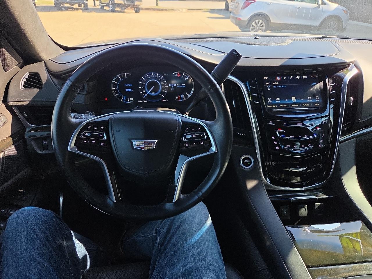 Cadillac Escalade Platinum 4WD 2018