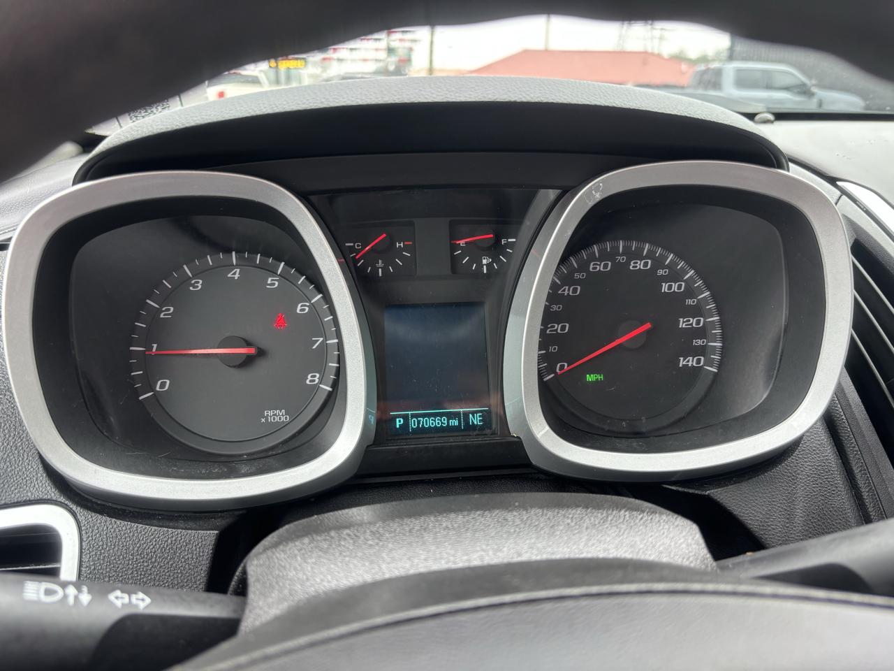 Chevrolet Equinox LS 2WD 2013