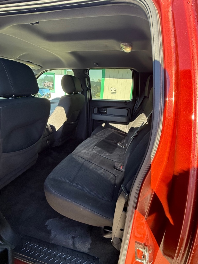 Ford F-150 XL SuperCrew 5.5-ft. Bed 4WD 2014 Ford F-150 XL SuperCrew 5.5-ft. Bed 4WD 2014