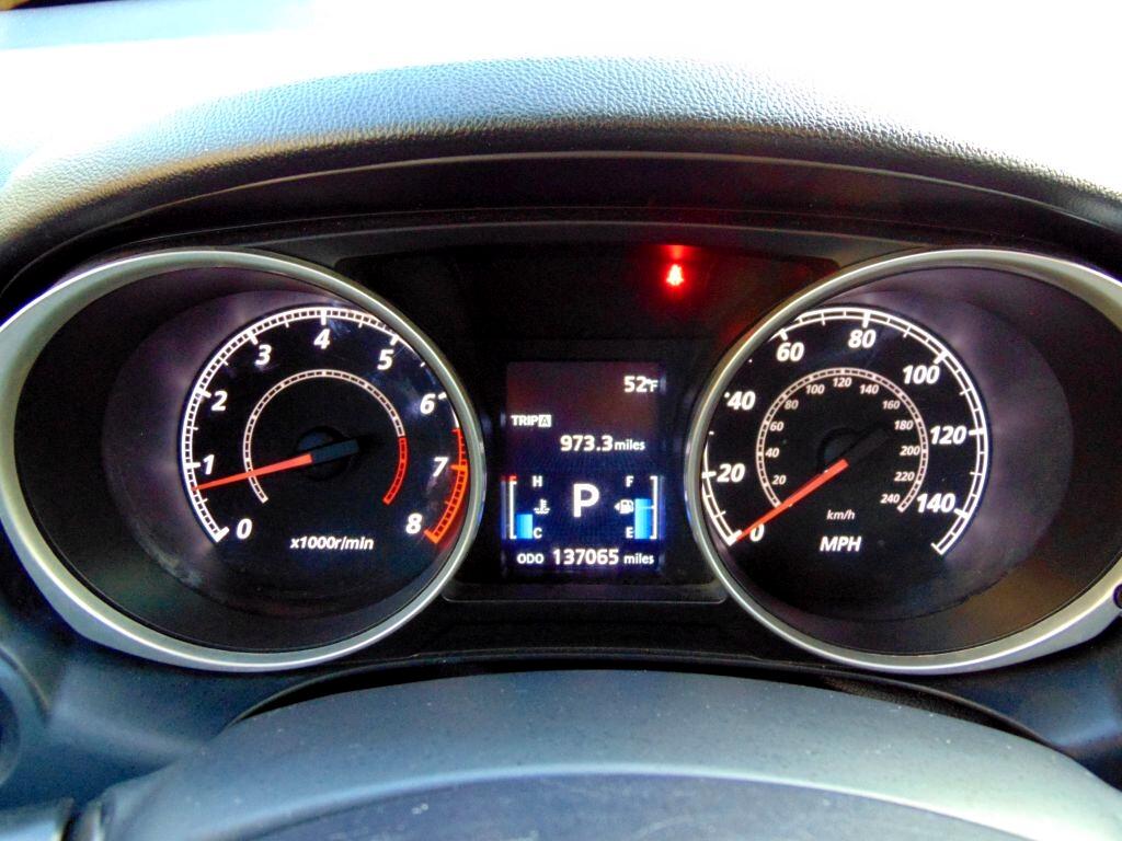 Mitsubishi Outlander Sport  2011