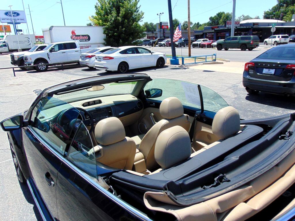 Volkswagen Beetle Convertible  2013 Volkswagen Beetle Convertible  2013