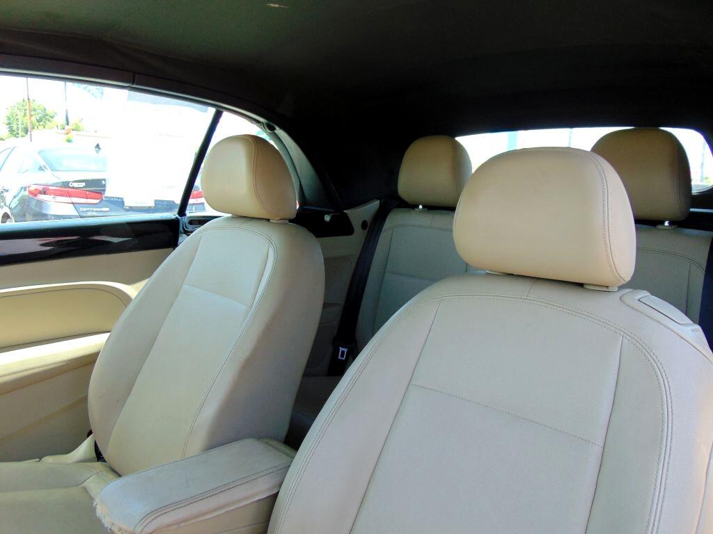Volkswagen Beetle Convertible  2013 Volkswagen Beetle Convertible  2013