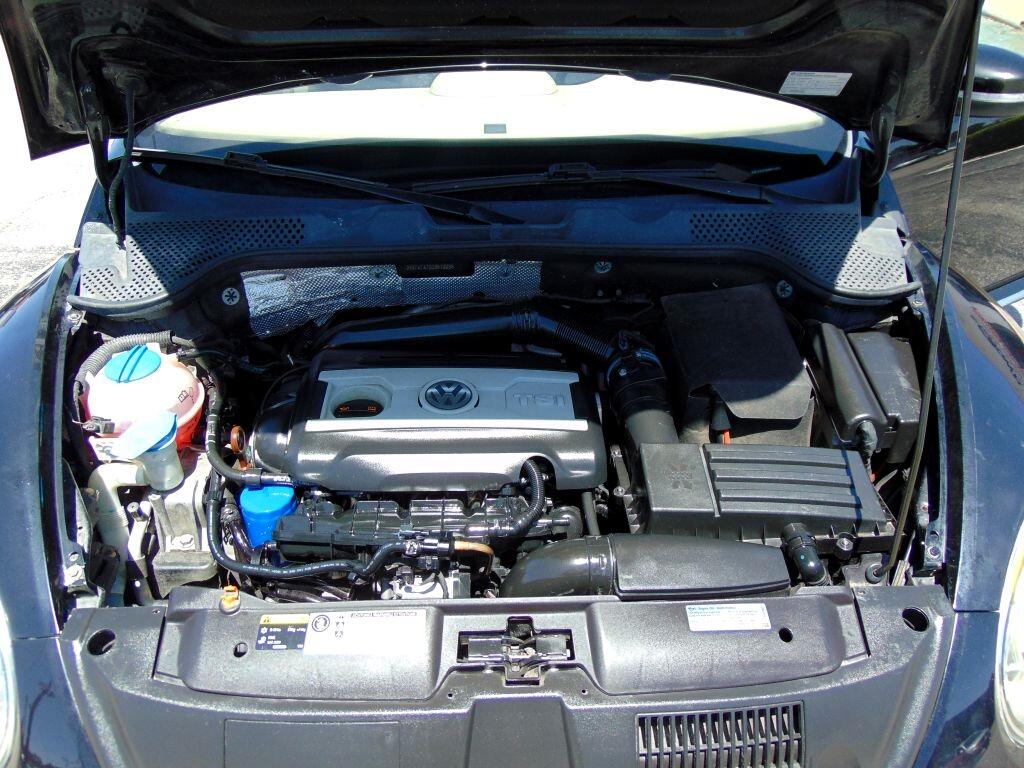 Volkswagen Beetle Convertible  2013 Volkswagen Beetle Convertible  2013