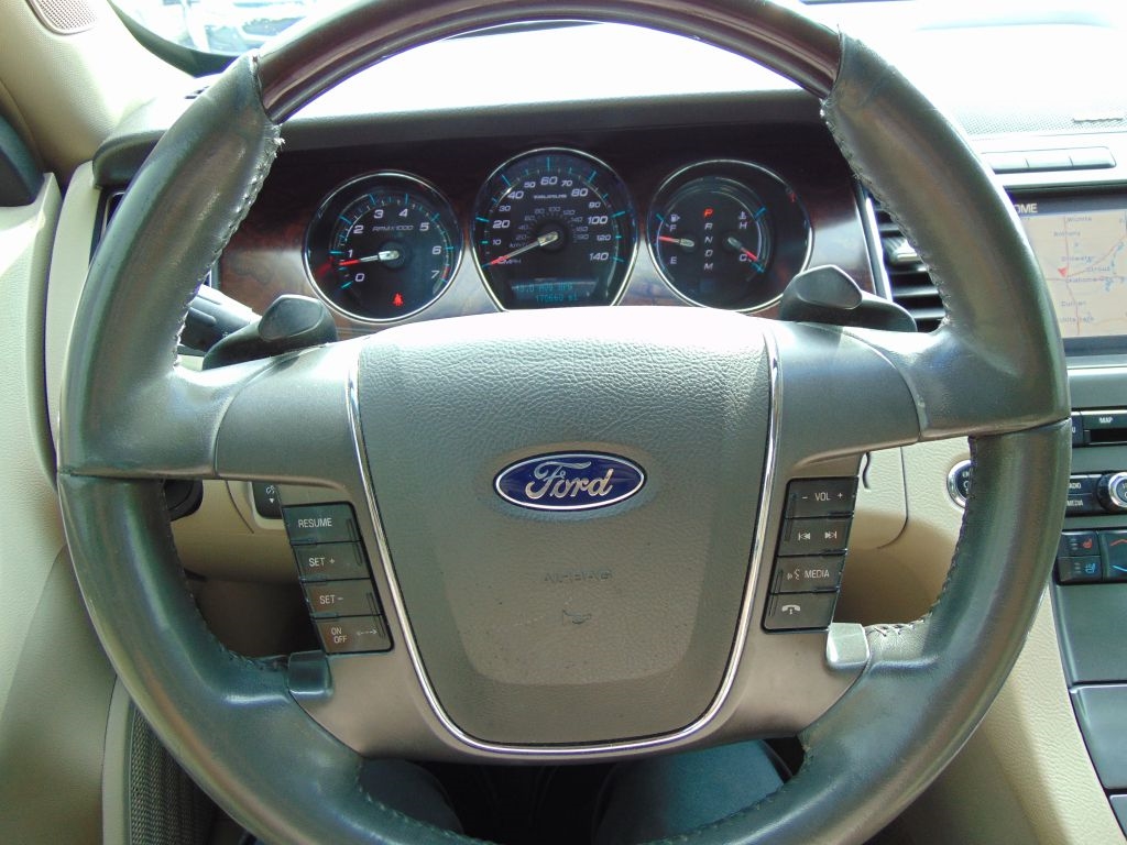 Ford Taurus  2012 Ford Taurus  2012