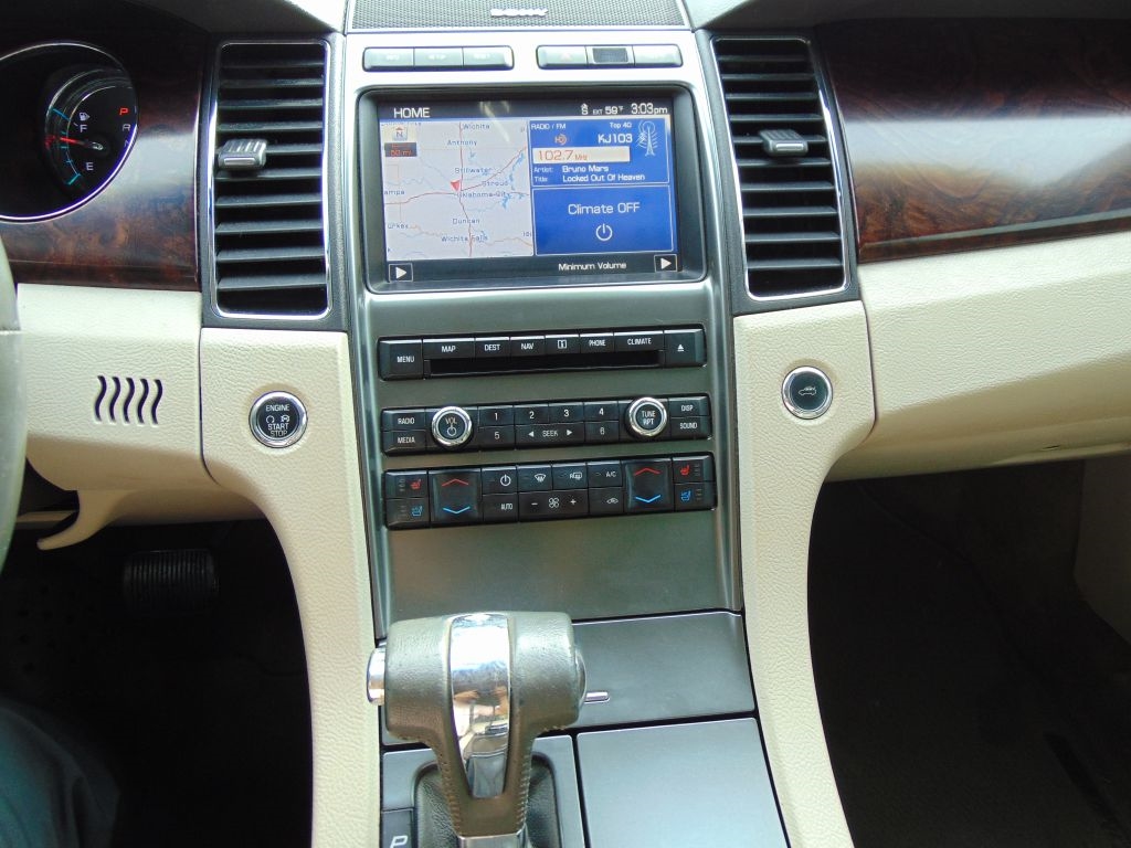 Ford Taurus  2012 Ford Taurus  2012