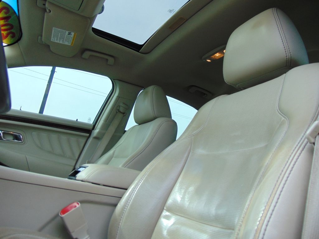 Ford Taurus  2012 Ford Taurus  2012