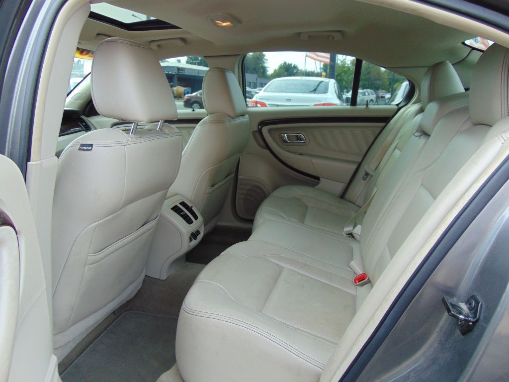 Ford Taurus  2012 Ford Taurus  2012