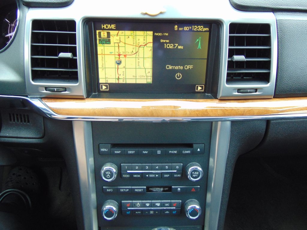 Lincoln MKZ 4dr Sdn FWD 2010 Lincoln MKZ 4dr Sdn FWD 2010