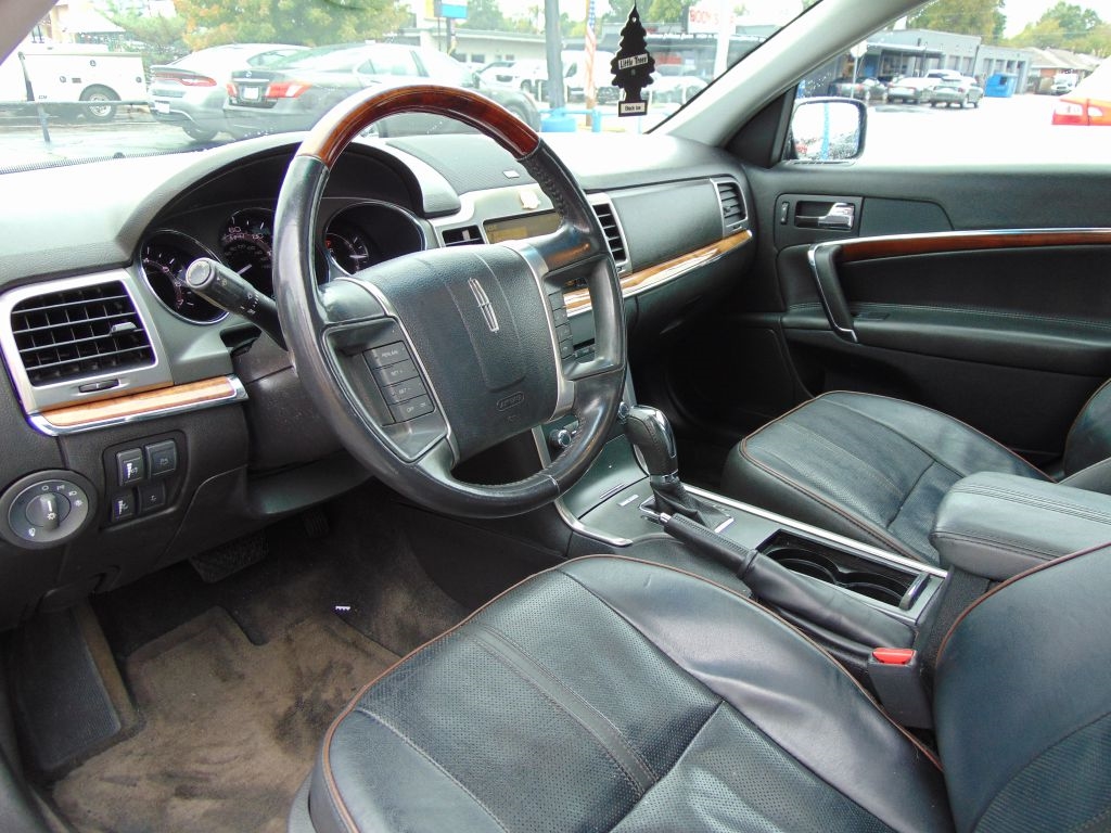 Lincoln MKZ 4dr Sdn FWD 2010 Lincoln MKZ 4dr Sdn FWD 2010