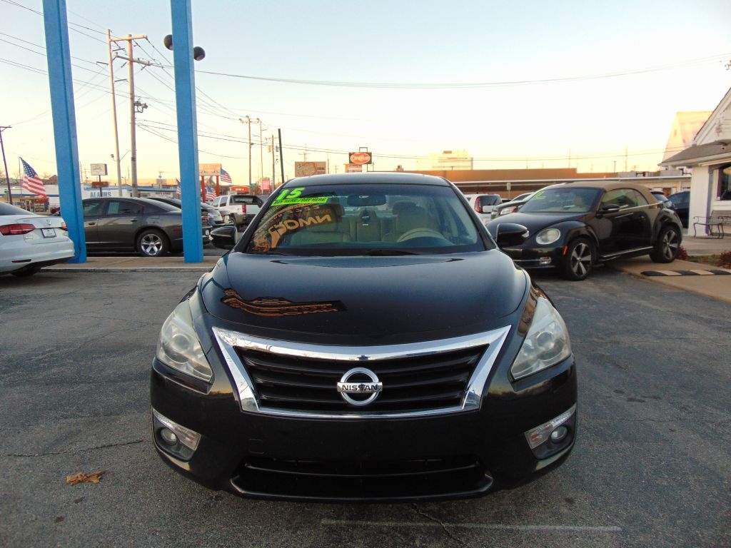 Nissan Altima  2015
