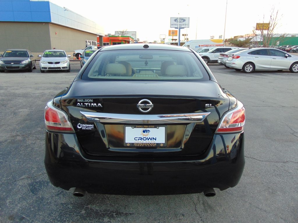 Nissan Altima  2015