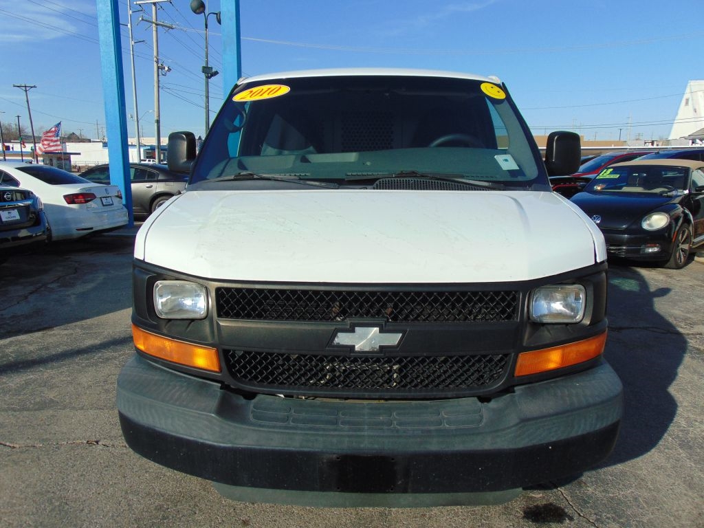 Chevrolet Express Cargo Van  2010