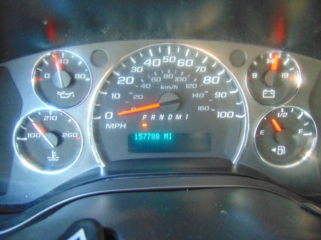 Chevrolet Express Cargo Van  2010