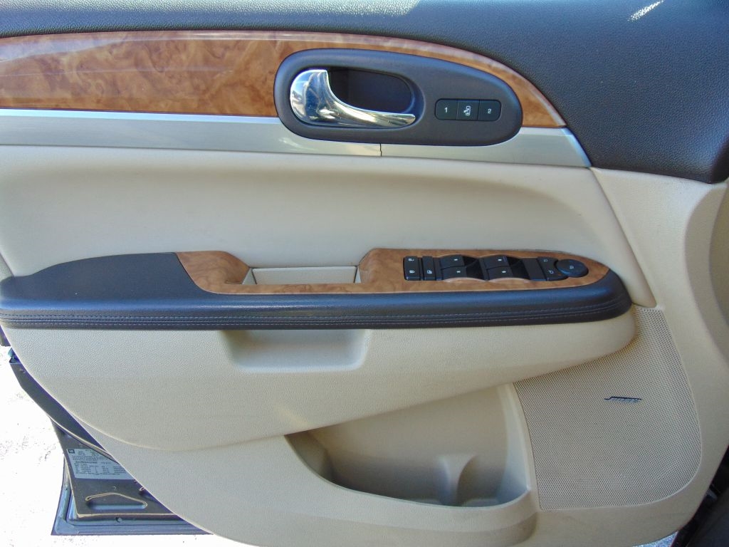 Buick Enclave  2010