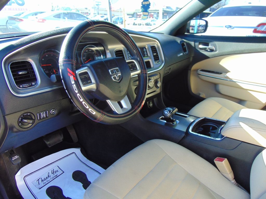 Dodge Charger  2012