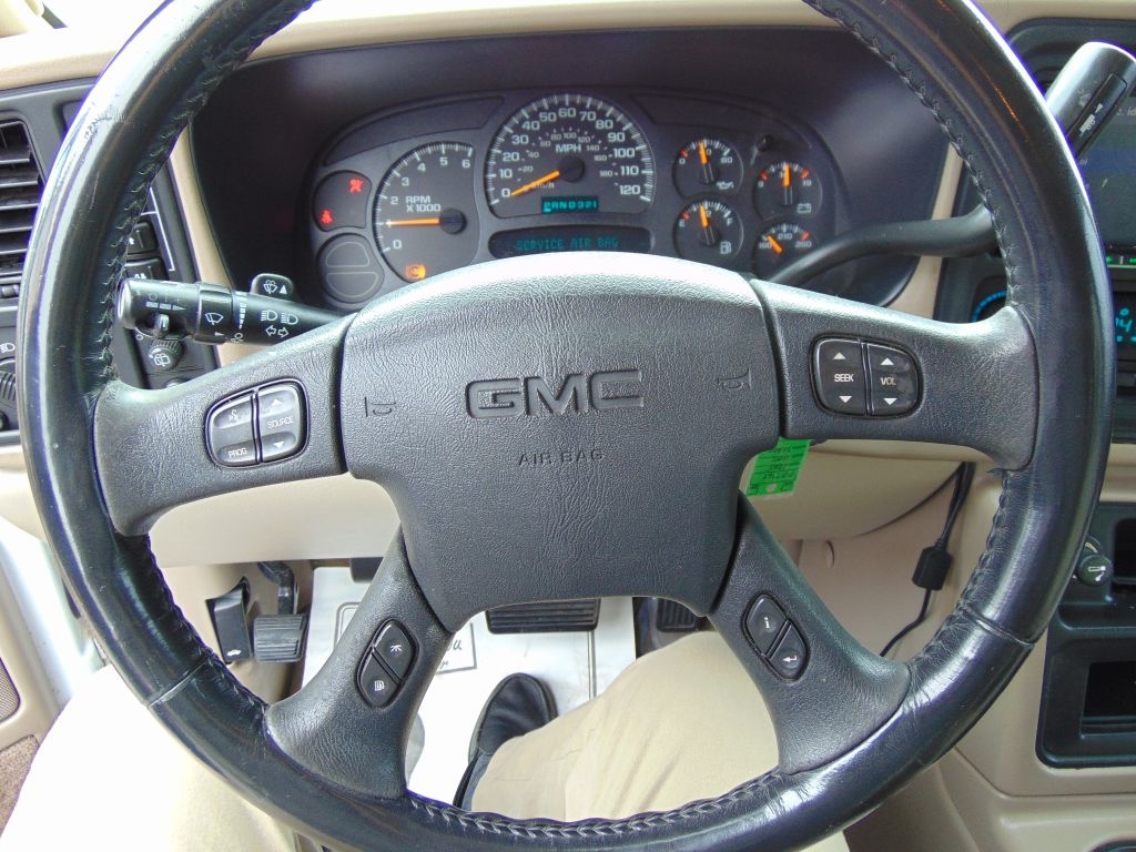 GMC Yukon  2005