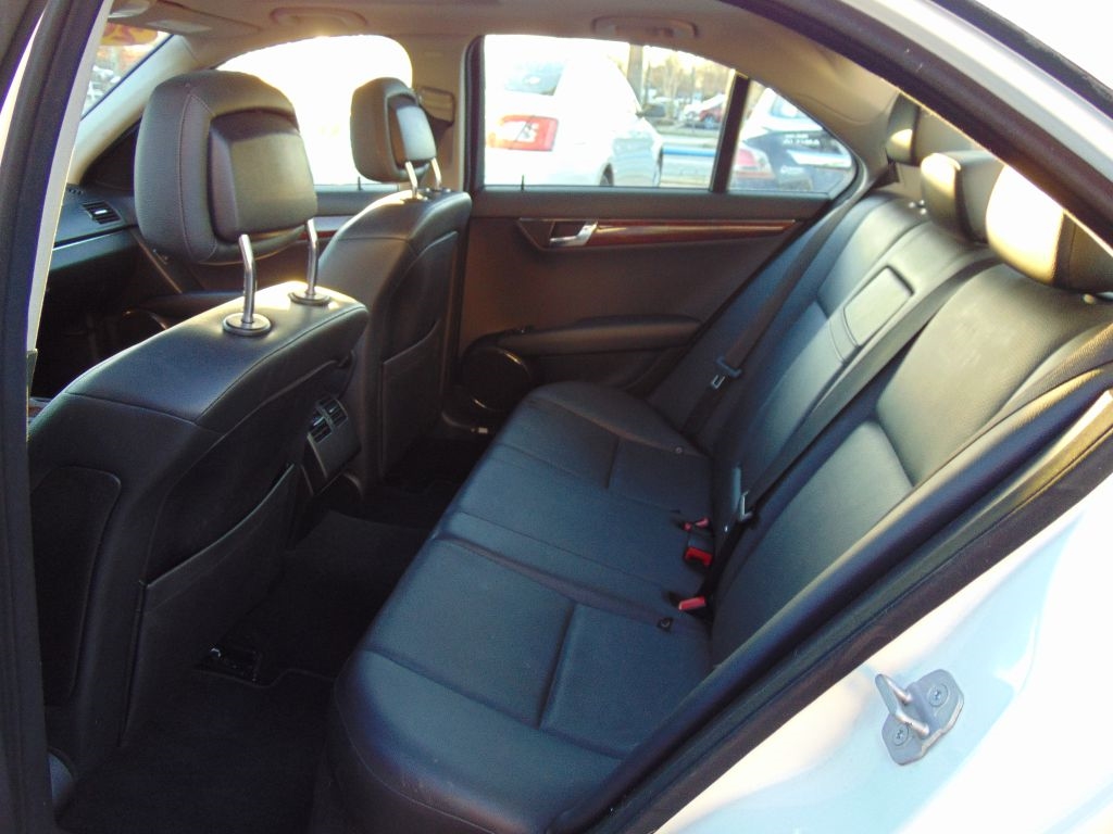 Mercedes-Benz C-Class  2009