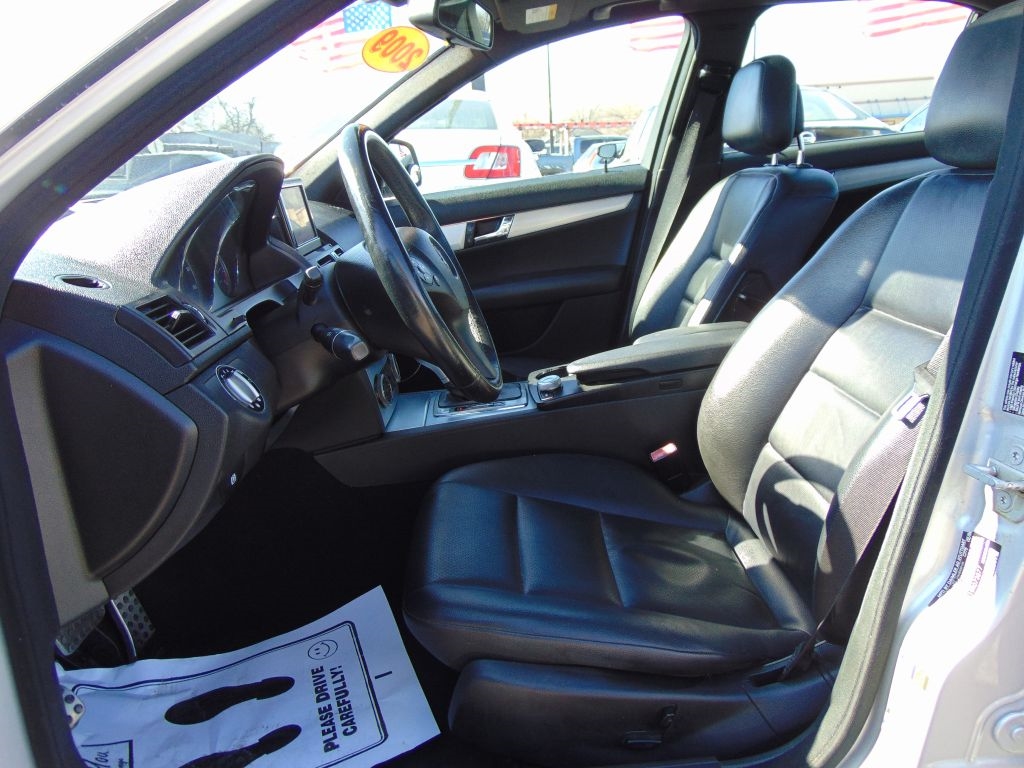 Mercedes-Benz C-Class  2009