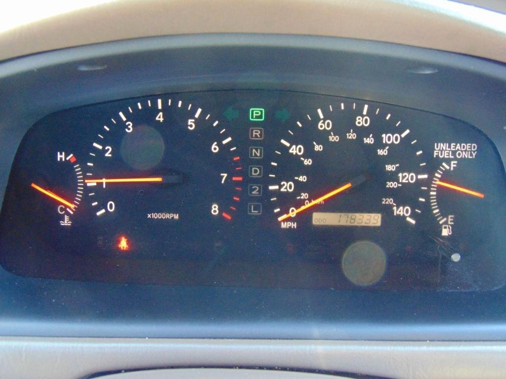 Lexus ES 300 Luxury Sport Sdn  1998