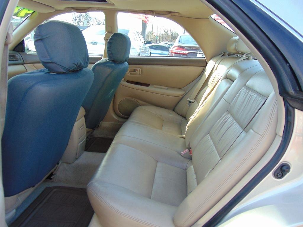 Lexus ES 300 Luxury Sport Sdn  1998