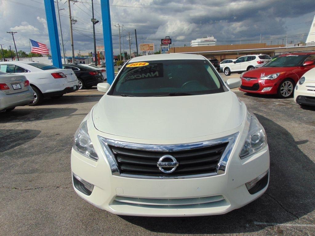 Nissan Altima  2014