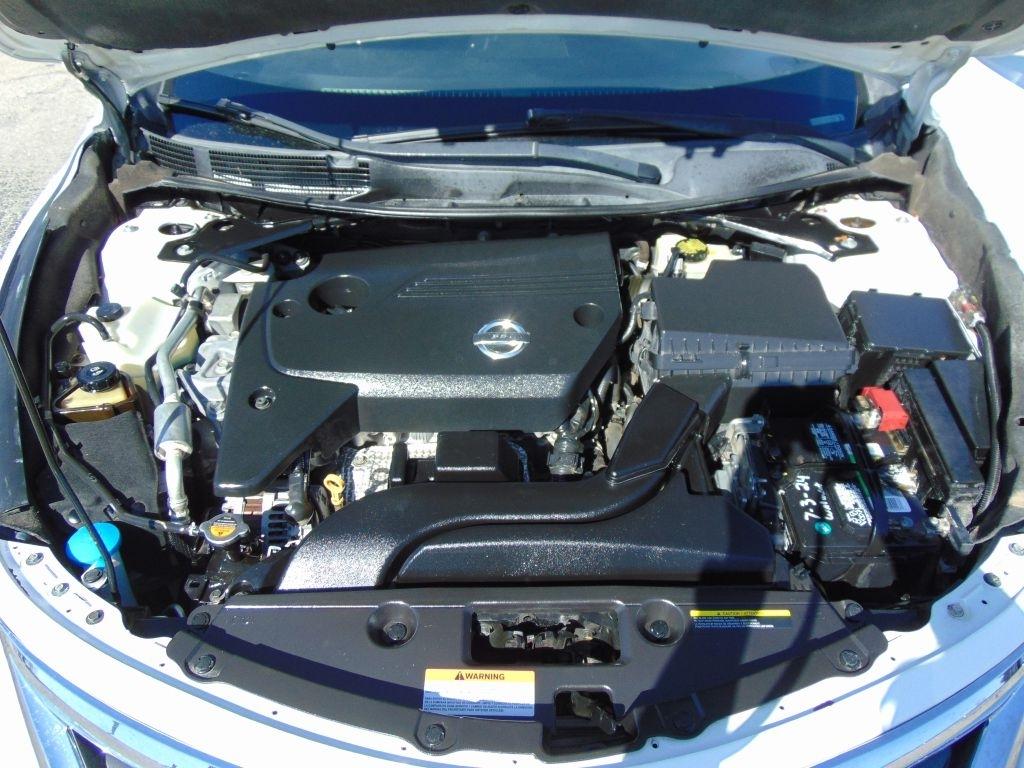 Nissan Altima  2014