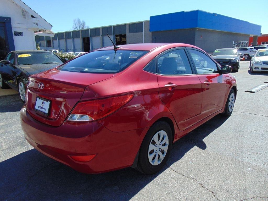 Hyundai Accent  2015