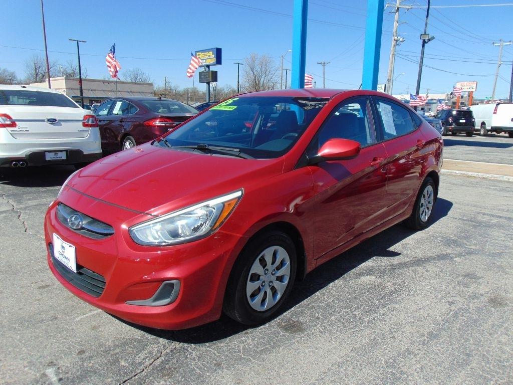 Hyundai Accent  2015