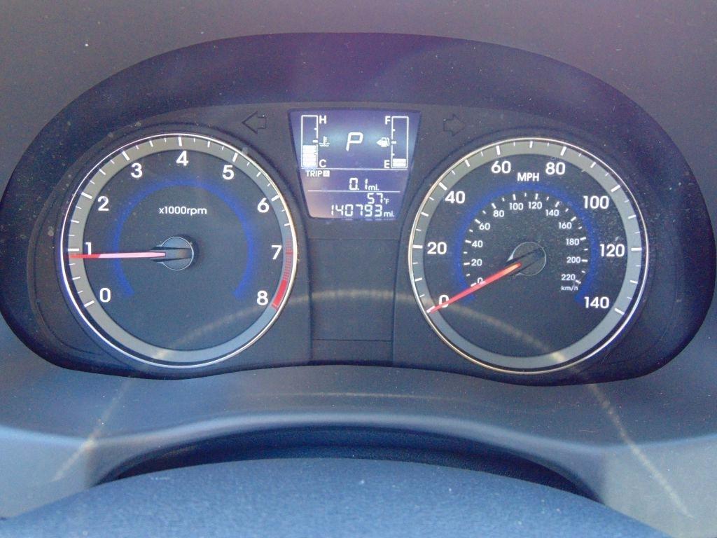 Hyundai Accent  2015