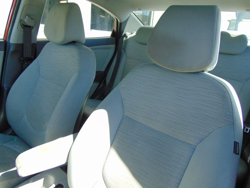 Hyundai Accent  2015