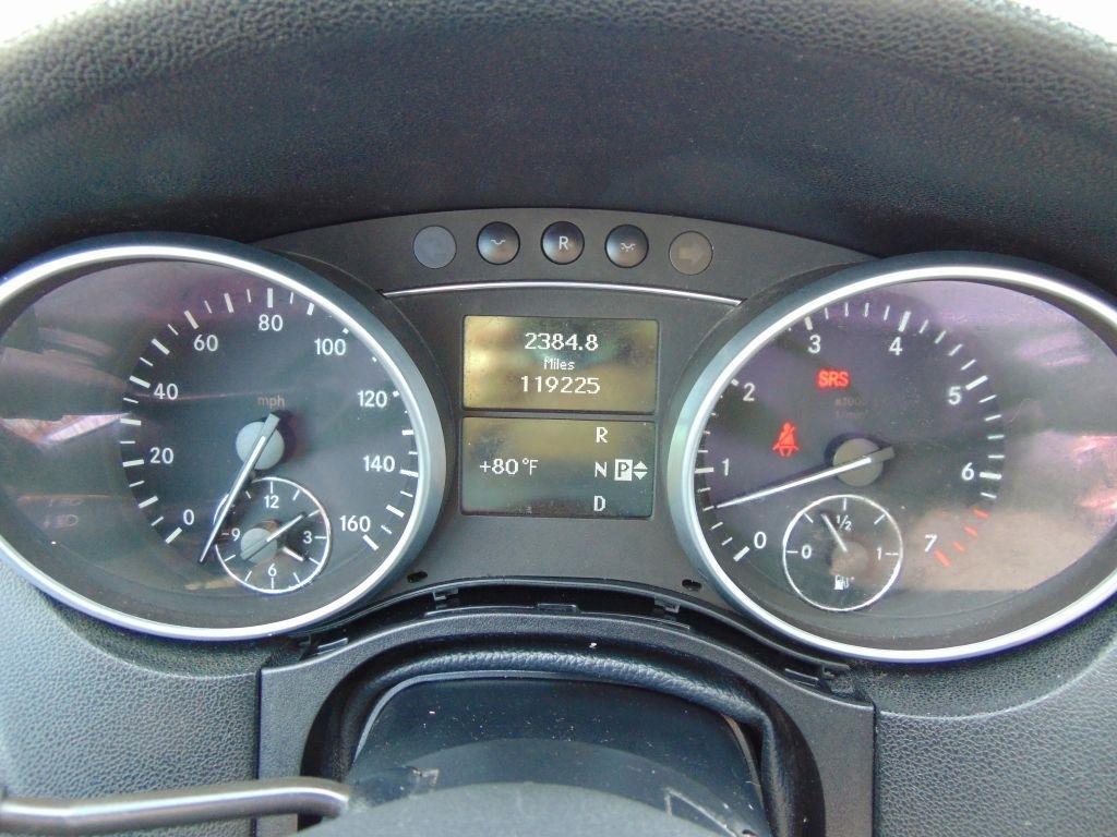 Mercedes-Benz M-Class  2009