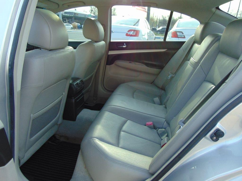 Infiniti G37 Sedan  2009