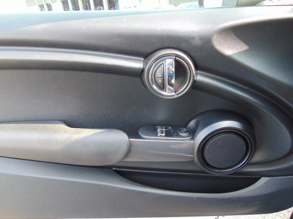 MINI Cooper Hardtop 2dr HB 2015