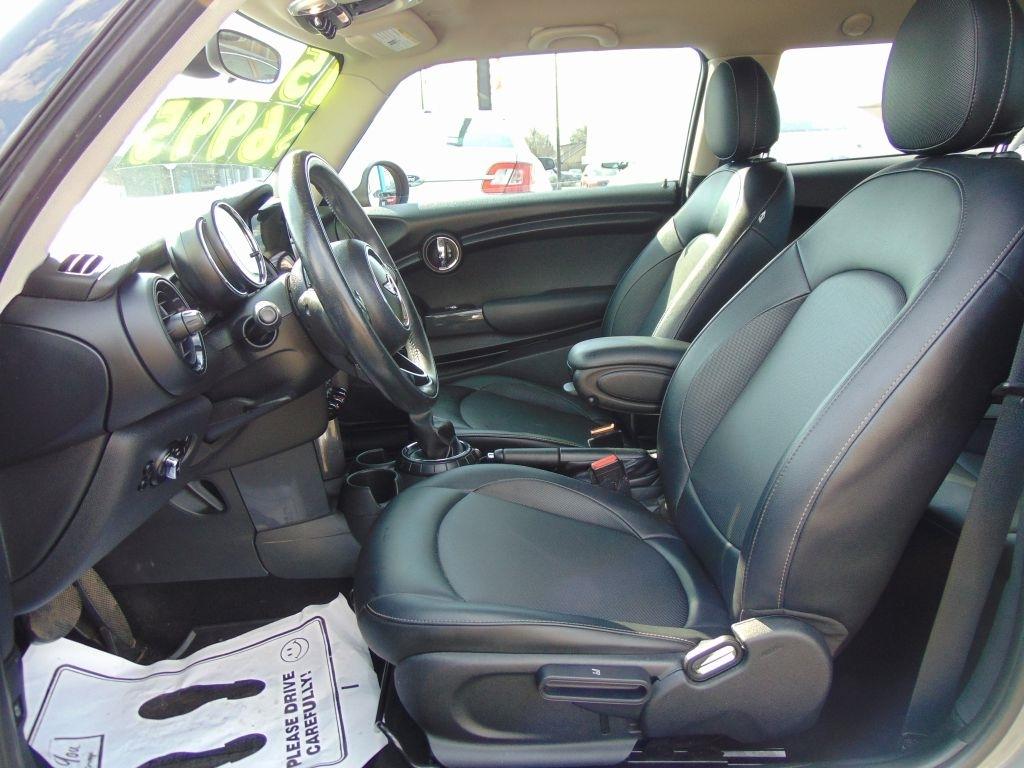 MINI Cooper Hardtop 2dr HB 2015
