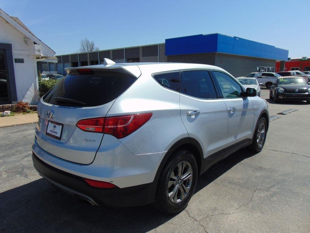 Hyundai Santa Fe Sport 4D SUV FWD 2.4L 2015
