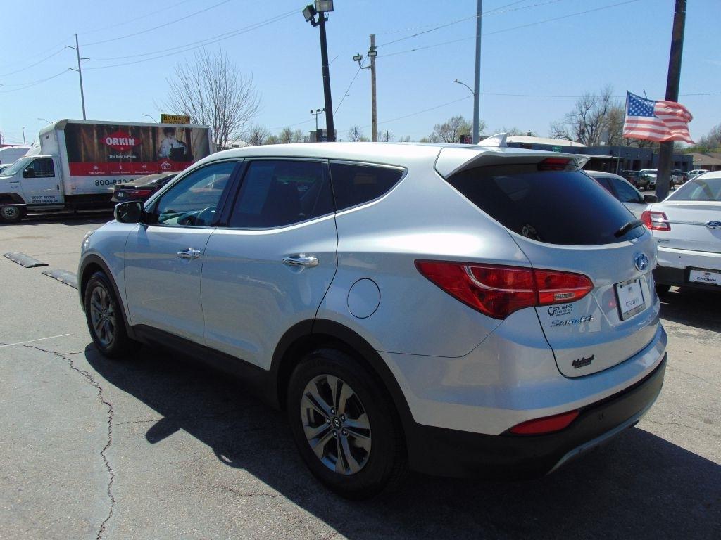Hyundai Santa Fe Sport 4D SUV FWD 2.4L 2015