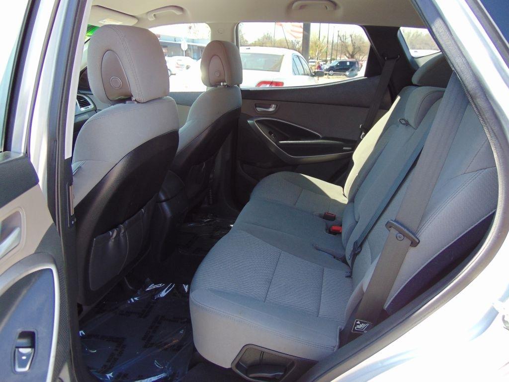 Hyundai Santa Fe Sport 4D SUV FWD 2.4L 2015