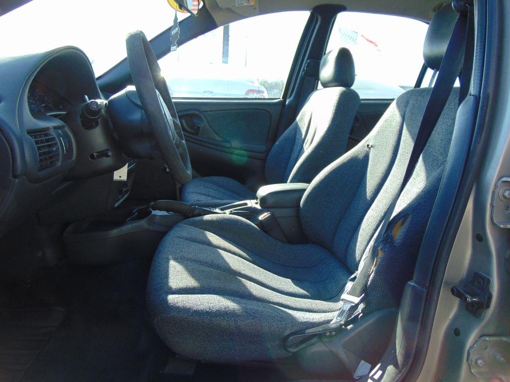 Chevrolet Cavalier 4dr Sdn 2004