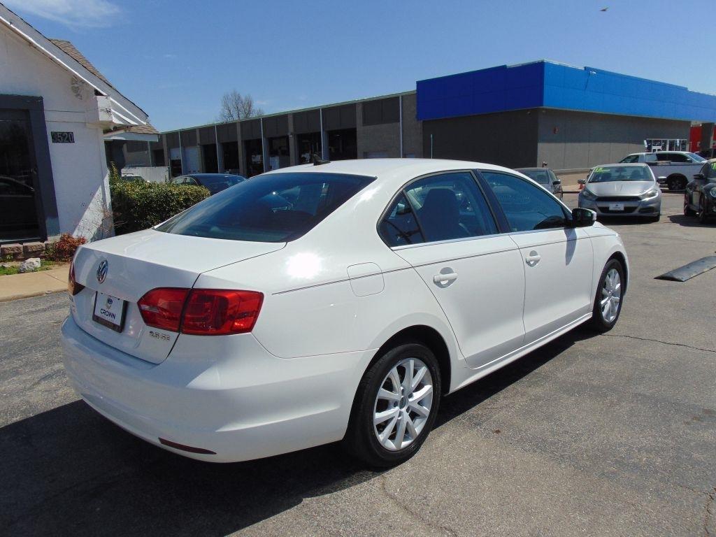 Volkswagen Jetta Sedan  2013