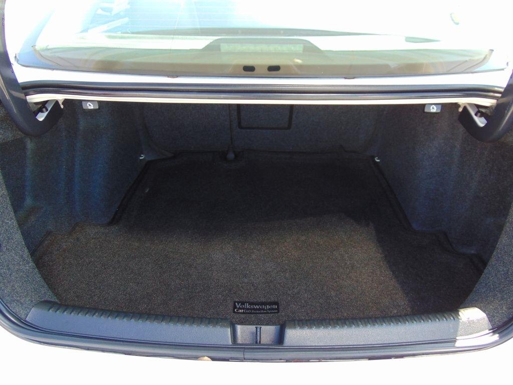 Volkswagen Jetta Sedan  2013