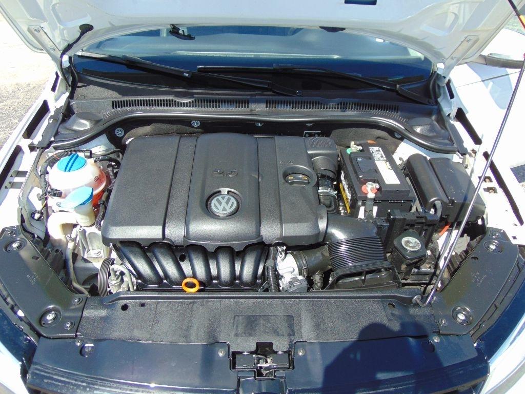 Volkswagen Jetta Sedan  2013