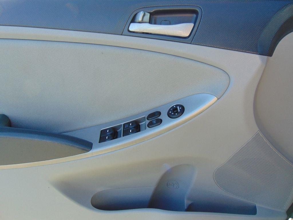 Hyundai Accent  2016