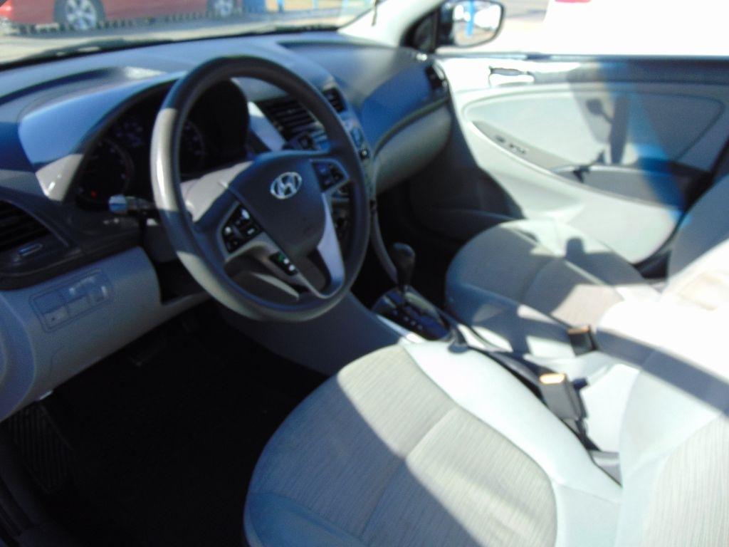 Hyundai Accent  2016