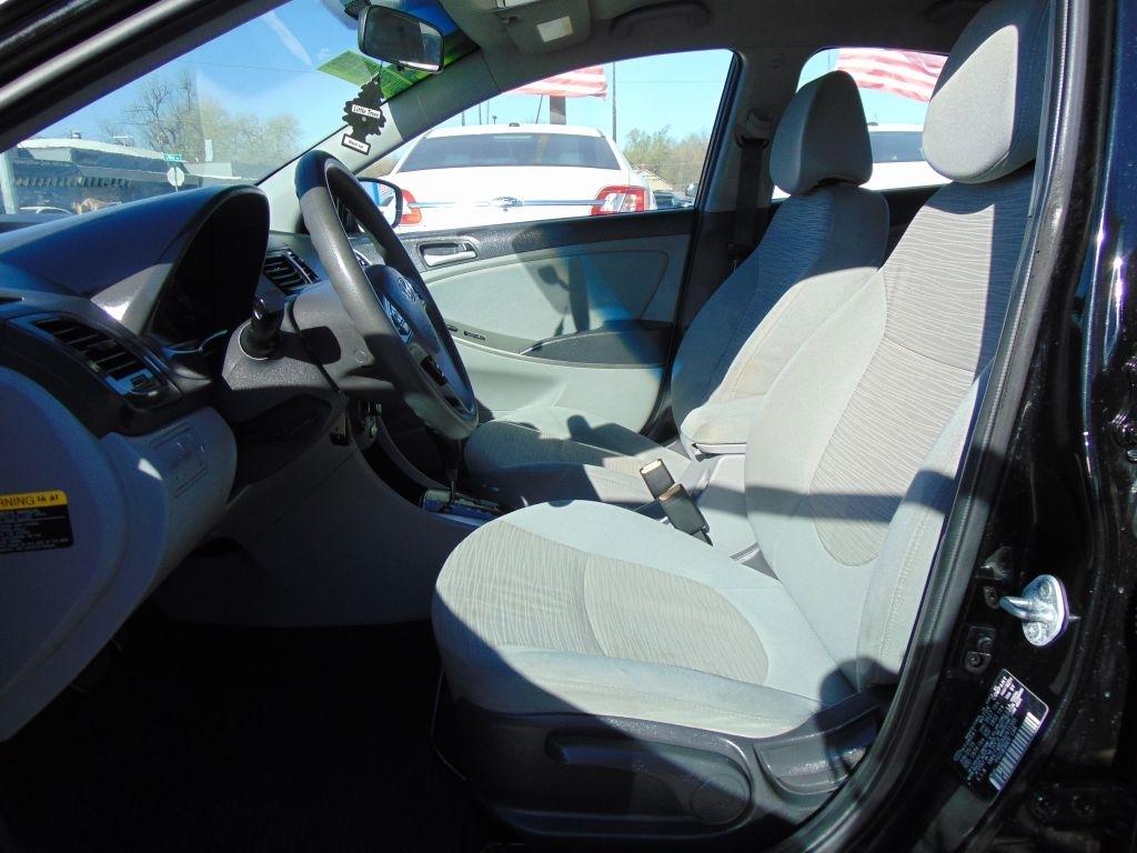 Hyundai Accent  2016