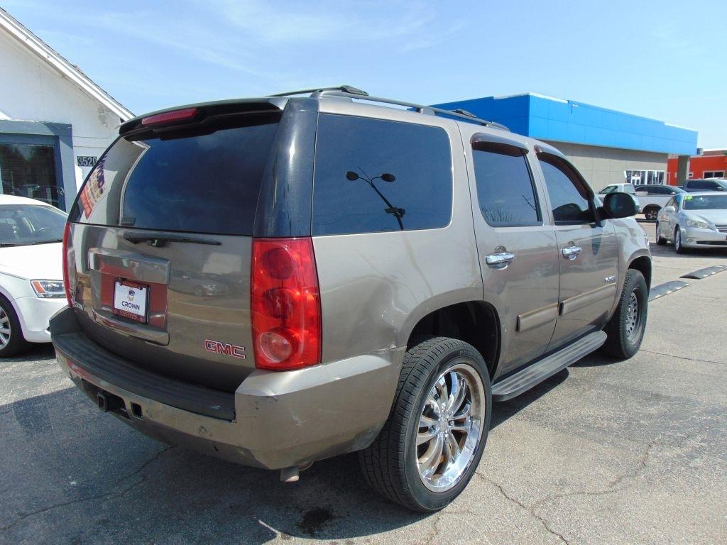 GMC Yukon SLE 2012